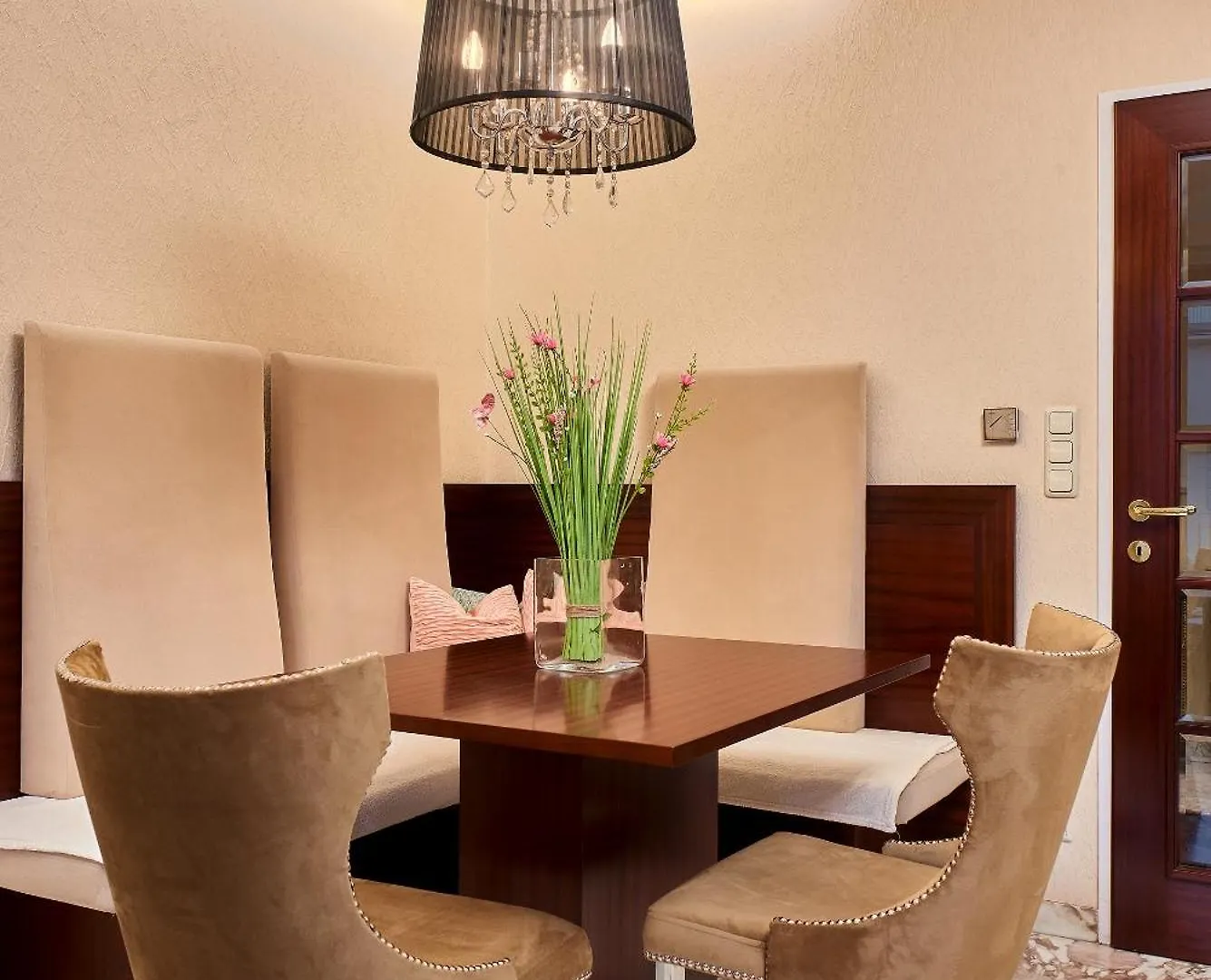 Vienna Prestige Central Luxury Apartment W Free Parking In Innere Stadt